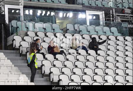 Foto LaPresse - Tano Pecoraro04 Ottobre 2020 Torino - (Italia)Sport CalcioJuventus vs NapoliCampionato di Calcio Serie A TIM 2020/2021 - Allianz Stadiumnella foto: Tiff Foto LaPresse - Tano Pecoraro04 Ottobre 2020 Città Torino - (Italia)Sport SoccerJuventus vs NapoliCampionato Italiano di Calcio a 2020/2021 - Allianz Stadiumin i tifosi: Stadiumin Foto Stock