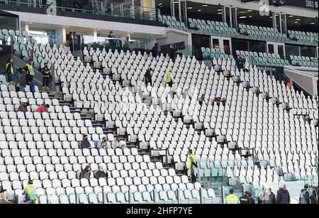 Foto LaPresse - Tano Pecoraro04 Ottobre 2020 Torino - (Italia)Sport CalcioJuventus vs NapoliCampionato di Calcio Serie A TIM 2020/2021 - Allianz Stadiumnella foto: Tiff Foto LaPresse - Tano Pecoraro04 Ottobre 2020 Città Torino - (Italia)Sport SoccerJuventus vs NapoliCampionato Italiano di Calcio a 2020/2021 - Allianz Stadiumin i tifosi: Stadiumin Foto Stock