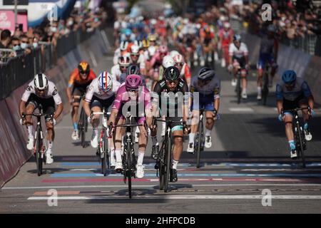 Gian Mattia D'Alberto/LaPresse 09 ottobre 2020 Italia Sport Cycling giro d'Italia 2020 - edizione 103th - Stage 7 - da Matera a Brindisi nella foto: DEMARE Arnaud Foto Stock