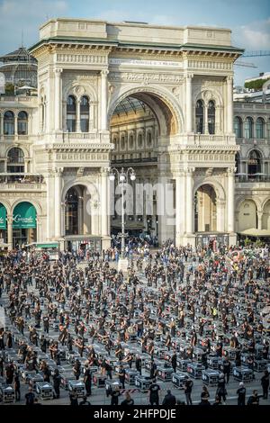 Claudio Furlan - LaPresse 10 Ottobre 2020 Milano (Italia) dimostrazione degli animatori Bauli in Piazza Foto Stock