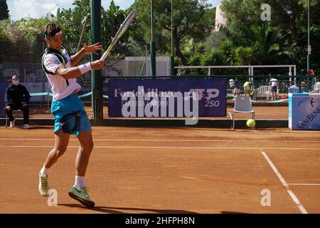 Alessandro Tocco/LaPresse 15 ottobre 2020 Santa Margherita di Pula, Cagliari (Italia) Sport Tennis, Forte Village Sardegna Open nella foto:Lorenzo Musetti Foto Stock