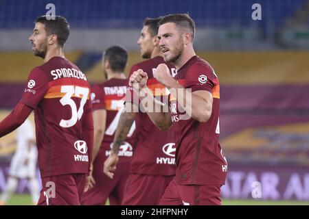 Luciano Rossi/ AS Roma/ LaPresse 18/10/2020 Roma (Italia) Sport Soccer AS Roma - Benevento Football Championship League A Tim 2020 2021 Stadio Olimpico di Roma nella foto: Jordan Veretout Foto Stock