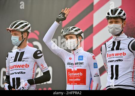 Massimo Paolone/LaPresse 21 ottobre 2020 Italia Sport Cycling giro d'Italia 2020 - edizione 103th - Stage 17 - da Bassano del Grappa a Madonna di Campiglio nella foto: Maglia bianca Foto Stock