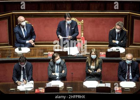 Roberto Monaldo / LaPresse 21-10-2020 Roma (Italia) informazioni del primo Ministro Giuseppe Conte sulle iniziative intraprese dal governo contro l'emergenza del Covid-19 nella foto Giuseppe Conte Foto Stock