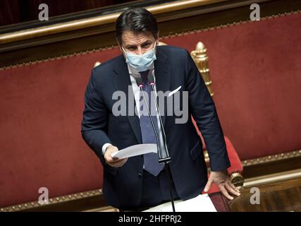 Roberto Monaldo / LaPresse 21-10-2020 Roma (Italia) informazioni del primo Ministro Giuseppe Conte sulle iniziative intraprese dal governo contro l'emergenza del Covid-19 nella foto Giuseppe Conte Foto Stock