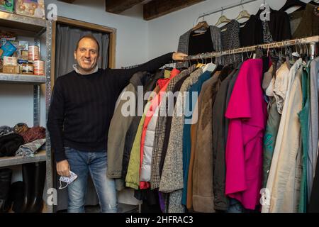 Venezia Ennio Zane, il proprietario della Tabaccheria che ha ideato l'angolo del riuso solido. Filippo Ciappi/LaPresse Foto Stock