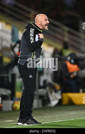 Massimo Paolone/LaPresse 21 novembre 2020 Cesena, Italia sport soccer Spezia vs Atalanta - Campionato Italiano Calcio League A TIM 2020/2021 - Stadio Dino Manuzzi nella foto: Vincenzo Italiano (Spezia Calcio) grida istruzioni ai suoi giocatori Foto Stock