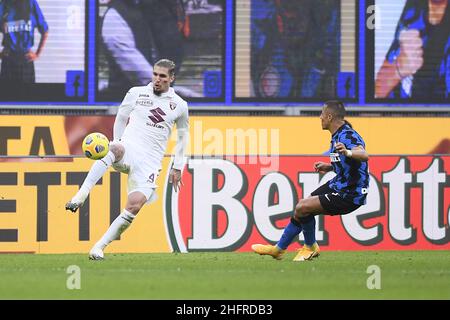 LaPresse - Fabio Ferrari 22 novembre 2020 Milano, Italia calcio ESCLUSIVO TORINO FC Inter vs Torino FC - Campionato Italiano Calcio League A TIM 2020/2021 - Stadio "San Siro". Nel pic:Lyanco (Torino FC); Foto Stock