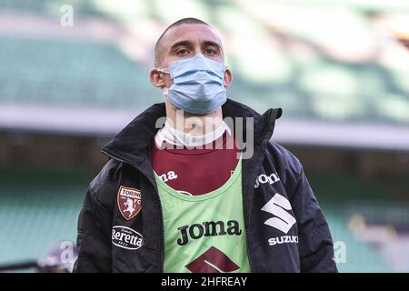 LaPresse - Fabio Ferrari 22 novembre 2020 Milano, Italia calcio ESCLUSIVO TORINO FC Inter vs Torino FC - Campionato Italiano Calcio League A TIM 2020/2021 - Stadio "San Siro". Nell'area pic:KRYEZIU Foto Stock