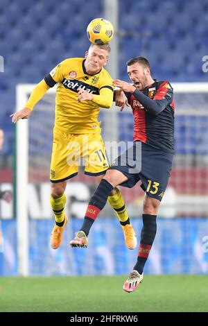 LaPresse - Tano Pecoraro 30 Novembre 2020 Città Genova - (Italia) Sport Calcio Genova vs Parma Campionato Italiano di Calcio Lega A TIM 2020/2021 - Stadio "Luigi Ferraris" nella foto: Mattia Bani, Andreas Cornelius Foto Stock