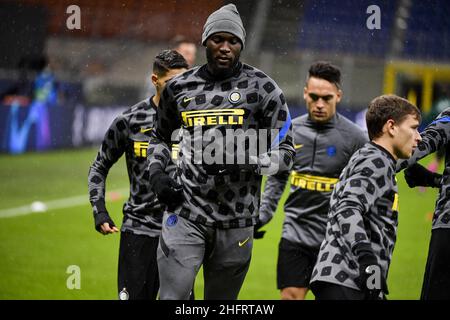 LaPresse/Marco Alpozzi 09 dicembre 2020 Milano (Italia) sport soccer Inter Vs Shakhtar Donetsk - Champions League Group Stage - Gruppo B - Stadio Giuseppe Meazza nella foto: Romelu Lukaku (FC Internazionale Milano); Foto Stock