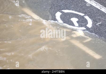 Mauro Scrobogna /LaPresse 06 gennaio 2021&#xa0; Roma, Italia News Meteo errato - Fiume Tevere nella foto: Controlli e curiosità per il livello dell'acqua del Tevere Foto Stock