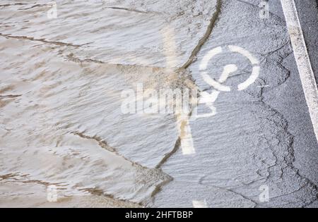 Mauro Scrobogna /LaPresse 06 gennaio 2021&#xa0; Roma, Italia News Meteo errato - Fiume Tevere nella foto: Controlli e curiosità per il livello dell'acqua del Tevere Foto Stock