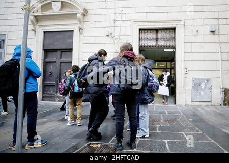 Cecilia Fabiano/LaPresse 07 gennaio 2021 Roma (Italia) News: L'apertura della scuola secondaria nel Pic : la scuola secondaria Manin Foto Stock