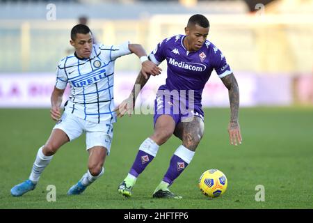 LaPresse - Jennifer Lorenzini 13 gennaio 2021 Firenze (Italia) Sport Soccer Fiorentina - Inter Italian Football Cup 2020/2021 - ottavo round - Stadio "Artemio Franchi" nella foto: Sanchez, Igor Foto Stock