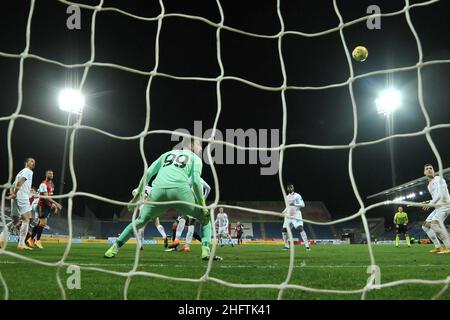 LaPresse/Alessandro Tocco 18 gennaio 2021 Cagliari (Italia) Sport Soccer Cagliari Calcio vs Milano AC League A TIM 2020/2021 Stadio "Sardegna Arena"&#xa0; nella foto:Gianluigi DONNARUMMA(Milan AC) Foto Stock