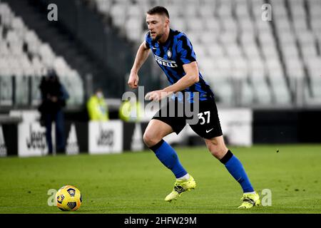 Marco Alpozzi/LaPresse 09 febbraio 2021 Torino, Italia sport soccer Juventus vs Juventus -Coppa Italia 2020/2021 Semifinali tappa 2 del 2 - Stadio Allianz nella foto:Milano Skriniar (FC Internazionale Milano); Foto Stock