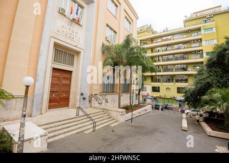 Alessandro Pone - LaPresse Napoli 08 marzo 2021 Cronaca A causa dell'evento dei contagio, la Campania ritorna in zona rossa. Nella zona rossa al centro di Napoli. Alessandro Pone LaPresse 08 marzo 2021 News Napoli a causa dell'aumento delle infezioni, la Campania torna nella zona rossa. Nella foto la zona rossa nel centro di Napoli. Foto Stock