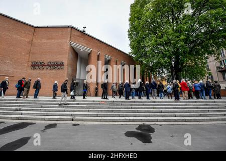 LaPresse - Claudio Furlan 27 Aprile 2021 - Milano (Italia) il salone funerario di Milva al piccolo Teatro Strehler Foto Stock