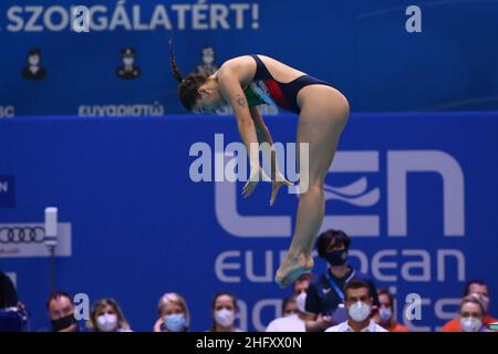 Alfredo Falcone - LaPresse 12 maggio 2021 Budapest, Ungheria sport 35th edizione dei Campionati europei di nuoto. 1m donne in trampolino preliminare nella foto: BERTOCCHI Elena Foto Stock