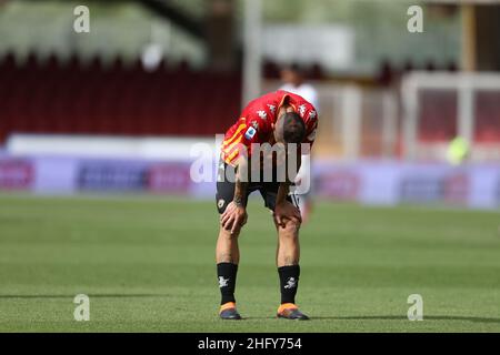 Alessandro Garofalo/LaPresse 16 maggio 2021 Benevento, Italia sport soccer Benevento vs Crotone - Campionato Italiano Calcio League A TIM 2020/2021 - Stadio Vigorito. Nella foto:Riccardo iminta Benevento Foto Stock