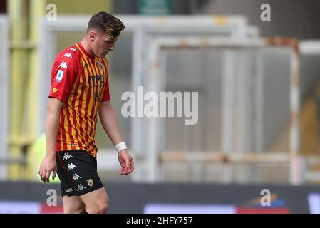 Alessandro Garofalo/LaPresse 16 maggio 2021 Benevento, Italia sport soccer Benevento vs Crotone - Campionato Italiano Calcio League A TIM 2020/2021 - Stadio Vigorito. Nella foto: Adolfo Gaich Benevento Foto Stock