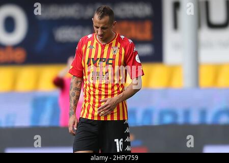 Alessandro Garofalo/LaPresse 16 maggio 2021 Benevento, Italia sport soccer Benevento vs Crotone - Campionato Italiano Calcio League A TIM 2020/2021 - Stadio Vigorito. Nella foto: Riccardo iminta Benevento Foto Stock