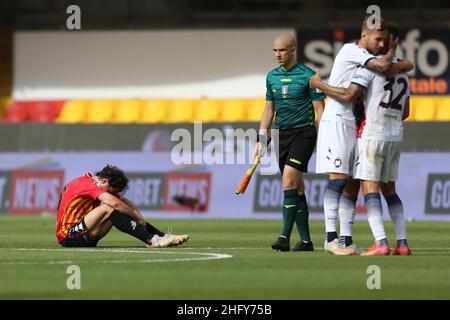 Alessandro Garofalo/LaPresse 16 maggio 2021 Benevento, Italia sport soccer Benevento vs Crotone - Campionato Italiano Calcio League A TIM 2020/2021 - Stadio Vigorito. Nella foto: Perparim Hetemaj Benevento Foto Stock