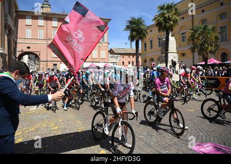 Marco Alpozzi/LaPresse 21 maggio 2021 Ravenna, Italy Sport Cycling giro d'Italia 2021 - edizione 104th - Stage 13 - da Ravenna a Verona nella foto: Foto Stock