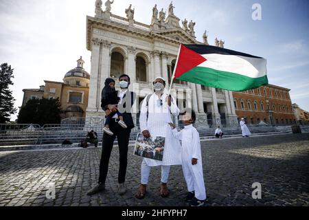 Cecilia Fabiano/ LaPresse Maggio 28 , 2021 Roma News : dimostrazione della comunità musulmana di Roma in solidarietà della Palestina nel Pic : l'unità Brest Foto Stock