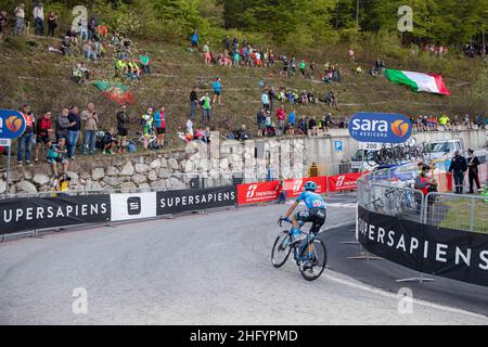 Alessandro Bremec/LaPresse 28 maggio 2021 Italia Sport Cycling giro d'Italia 2021 - edizione 104th - Stage 19 - da Abbiategrasso ad Alpe di Mera nella foto: Arrivo Foto Stock