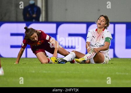 Fabio Rossi/AS Roma/LaPresse 30/05/2021 Reggio Emilia (Italia) Sport Soccer Milano-Roma Italian Cup Femminile Final 2020/2021 - Stadio Mapei nella foto: Giugliano, Giacinti Foto Stock