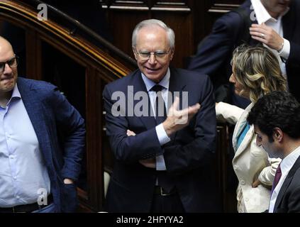 Foto Fabio Cimaglia / LaPresse 14-06-2017 Roma Politica Camera dei deputati - ddl penale nella foto Guglielmo Epifani Foto Fabio Cimaglia / LaPresse 14-06-2017 Roma (Italia) Camera politica dei deputati - progetto di legge sulla procedura penale nella foto Guglielmo Epifani Foto Stock