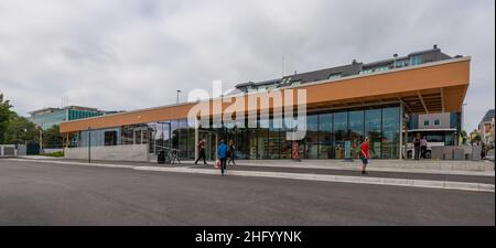 Kristiansand, Norvegia - Luglio 14 2019: La nuova stazione degli autobus di Kristiansand.. Foto Stock