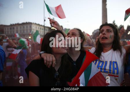 Cecilia Fabiano/ LaPresse Luglio 06 , 2021 Roma (Italia) Notizie : UEFA 2020 Italia Spagna nel Pic : Piazza del Popolo Foto Stock