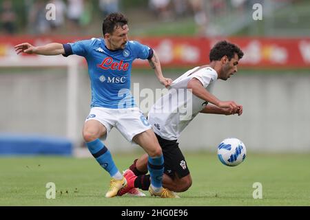 LaPresse 24 luglio 2021 Dimaro Folgarida, Italia estate amichevole SSC Napoli vs Pro Vercelli nella foto: Mario Rui (SSC Napoli) Foto Stock