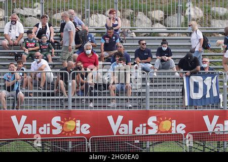 LaPresse 24 luglio 2021 Dimaro Folgarida, Italia estate amichevole SSC Napoli vs Pro Vercelli nella foto: Sostenitori Foto Stock
