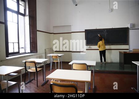 Cecilia Fabiano/ LaPresse Agosto 27 , 2021 Roma (Italia) News : ritorno a scuola con certificazione Green Pass per insegnanti e aule affollate per studenti del Pic : Istituto Galileo Galilei Foto Stock