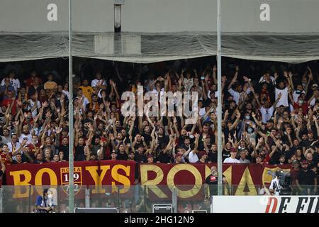 Alessandro Garofalo/LaPresse 29 agosto 2021 Salerno, Italia sport soccer Salernitana vs Roma - Campionato Italiano Calcio League A 2021/2022 - Stadio Arechi. Nella foto: Sostenitori Rom Foto Stock