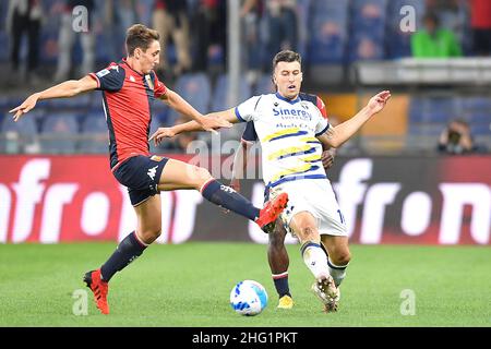 Foto Tano Pecoraro/LaPresse 25 Settembre 2021 - Genova, Italia Sport, Calcio Genova vs Hellas Verona - campione italiano di calcio Serie A TIM 2021/2022 - Stadio Luigi Ferraris nella foto: foto di cambiaso Tano Pecoraro/LaPresse 25 settembre 2021 - Genova, Italia Sport, Calcio Genova vs Hellas Verona - Campionato Italiano Serie A 2021/2022 - Stadio Luigi Ferraris nella foto: cambiaso Foto Stock