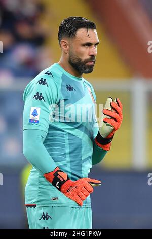 Foto Tano Pecoraro/LaPresse 25 Settembre 2021 - Genova, Italia Sport, Calcio Genova vs Hellas Verona - campione italiano di calcio Serie A TIM 2021/2022 - Stadio Luigi Ferraris nella foto: sirigu Photo Tano Pecoraro/LaPresse 25 settembre 2021 - Genova, Italia Sport, Calcio Genova vs Hellas Verona - Campionato Italiano Serie A 2021/2022 - Stadio Luigi Ferraris nella foto: sirigu Foto Stock