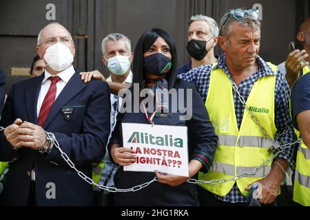 Cecilia Fabiano/ LaPresse 27 settembre 2021 Roma (Italia) Notizie : Alitalia manifestazione degli svaghi nel Pic : la protesta degli operai di volo Foto Stock