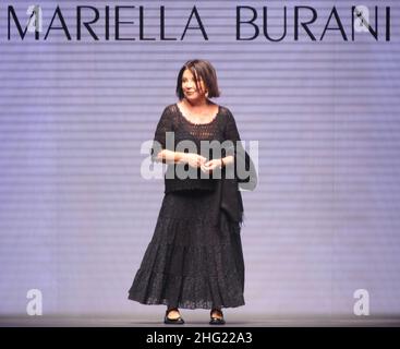 Mariella Burani in passerella durante la sua collezione Primavera/Estate 2008/2009 durante la settimana della Moda di Milano. *** Didascalia locale *** Foto Stock