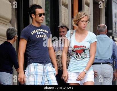 **FOTO ESCLUSIVE** il nuotatore Federica Pellegrini visto a Roma, Italia, con il suo ragazzo Luca Marin in partenza per la loro vacanza. Foto Stock