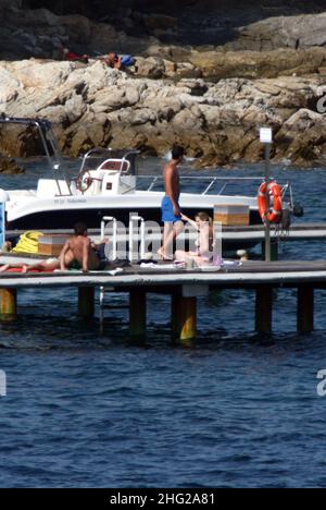 Barbara Berlusconi e il partner Giorgio Valaguzza sono visti in vacanza a Porto Rotondo, Sardegna Foto Stock