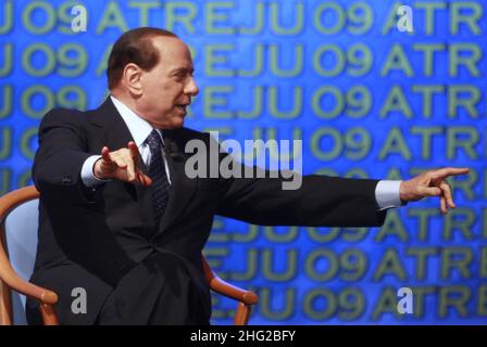 Silvio Berluisconi, Presidente di Italys, durante un intervento al partito "il popolo della libertà" che ha istituito nel novembre 2007. Foto Stock