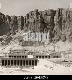 Tempio di Der el Barhi, Tebe, Egitto. 1908 Foto Stock