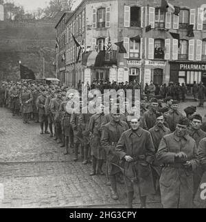 Foto d'epoca della prima Guerra Mondiale 1914-1918. Alcuni dei nostri due milioni di combattenti pronti per la casa, Brest, Francia Foto Stock