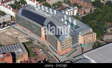 Vista aerea del Francis Crick Institute, vicino alla stazione St Pancras a Londra nord Foto Stock