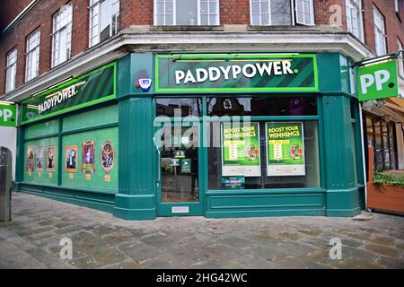 Paddy Power è un bookmaker irlandese, negozio di scommesse autorizzato fondato nel 1988 Foto Stock